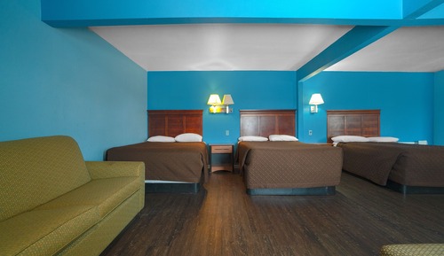 Room, Multiple Beds, Kitchenette