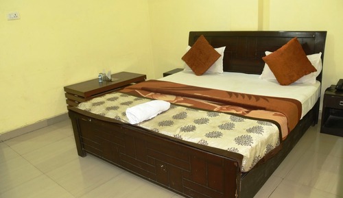 Standard Room (Non-AC)