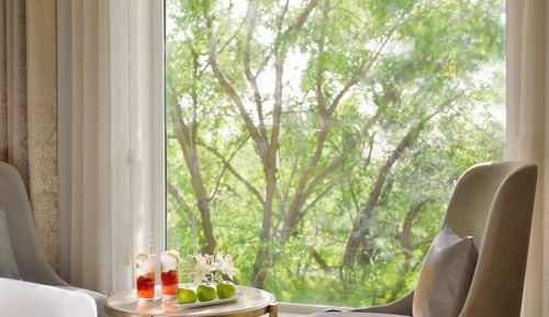 Deluxe Room, 1 King Bed