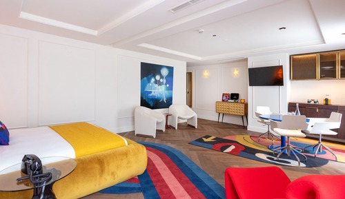 Suite
