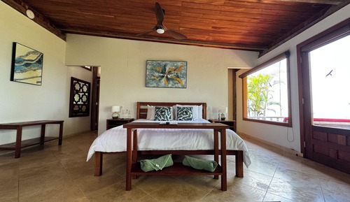 Gallery Room, 1 King Bed