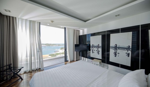 Classic Villa, 4 Bedrooms, Beach View