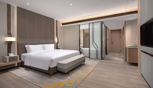 Deluxe Suite, 1 King Bed (Pleasure)