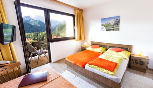 Single Room, 1 Twin Bed, Balcony, Mountain View