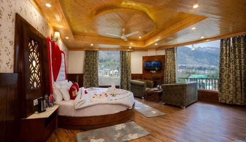 Honeymoon Room
