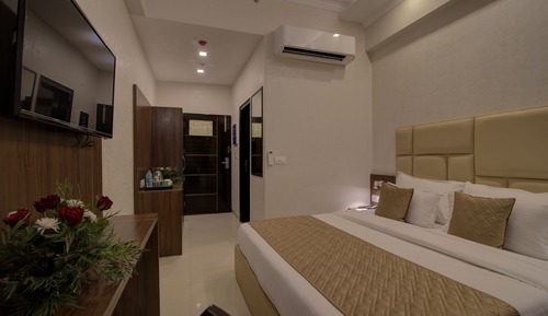 Super Deluxe Room With Balcony