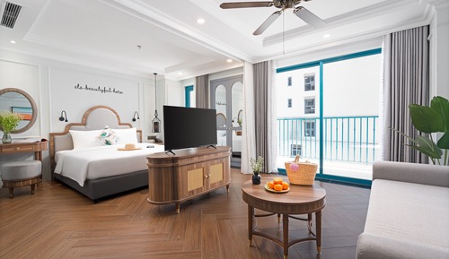 Deluxe Double Partial Sea View with Balcony