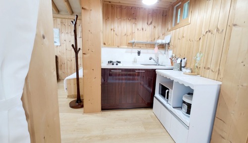 Room (Solhyanggi (2nd floor private family )