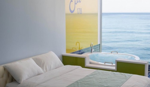 Room (B301 (Whirlpool spa ocean view free b)