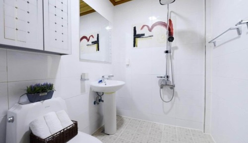 Room (Starlight 101)