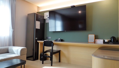 [Busan PKG] Ondol Family + Busan Tower 3PAX + Busan City Tour Bus 3PAX