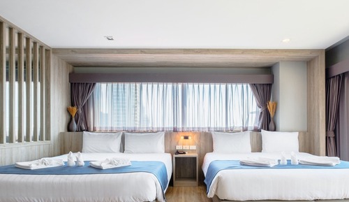 Executive Suite (2 King Beds)