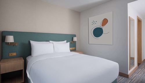 Deluxe Room, 1 Queen Bed