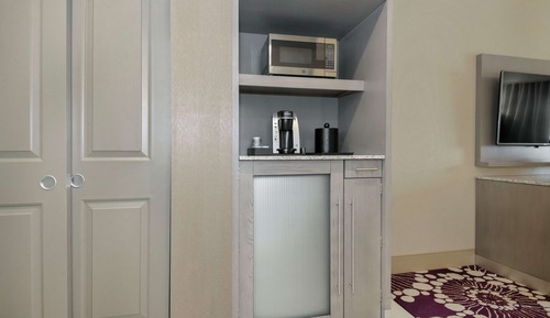 Room, 2 Queen Beds, Accessible, Non Smoking (Hearing Impaired)