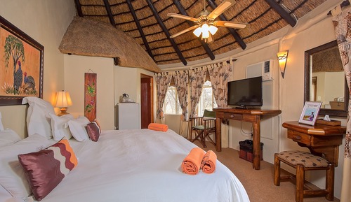 Family Chalet, 2 Bedrooms, Refrigerator & Microwave, Garden View