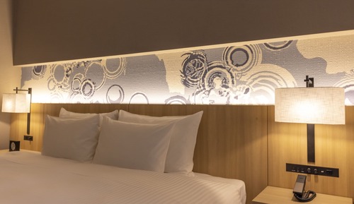 Premium King for 1 person, Non Smoking