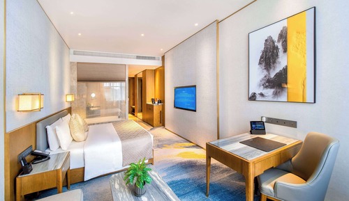 Deluxe Room, 1 King Bed, Non Smoking