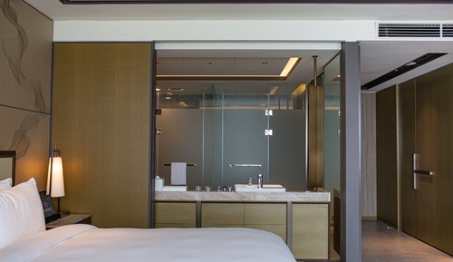 Premium Room, 1 King Bed, Non Smoking