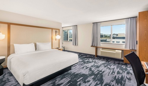 Studio, 1 King Bed, Non Smoking, City View