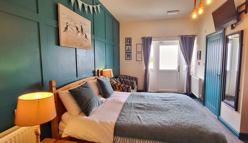 Family Room (Ynys Seiriol)