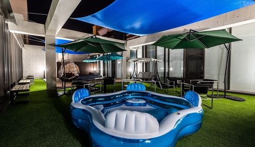 Room (Outdoor Terrace Spa Room (4 Person / )