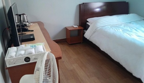 Room (Standard Room)