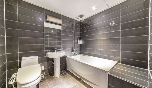 Room (Deluxe Double A (70-inch TV large tab)