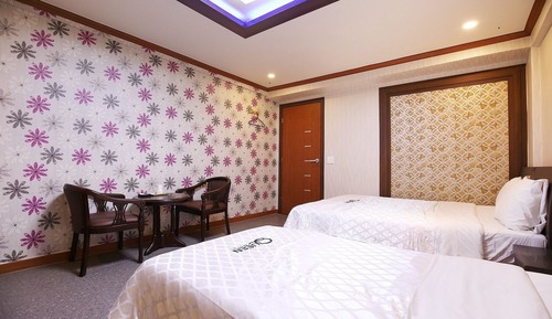 Room (Suite room (twin))