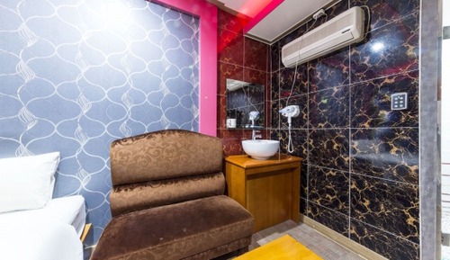 Room (Twin Room (Mixed Gender Not Available)