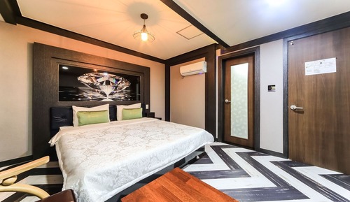 Room (Standard (bathtub))