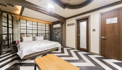 Room (Special room (bag LOL available high )