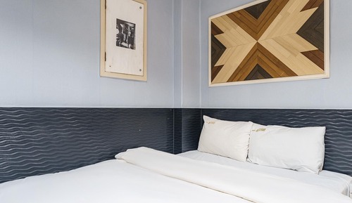 Room (Deluxe (Netflix available parking ava)