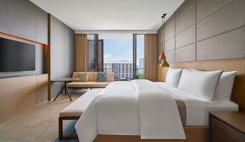 Deluxe Room, 1 King Bed, Non Smoking, Balcony (Sea View)