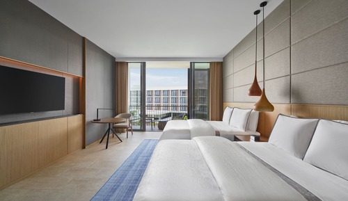 Deluxe Room, 2 Double Beds, Non Smoking, Balcony (Garden View)