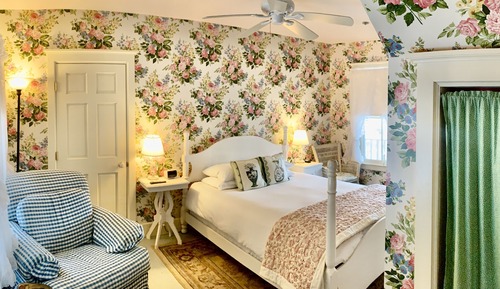 Signature Room