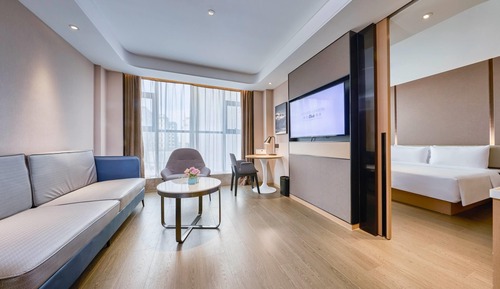 Luxury Suite, 1 King Bed, Non Smoking (Executive)