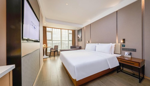 Deluxe Room, 1 King Bed, Non Smoking