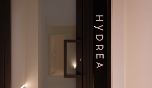 Design Apartment, 2 Bedrooms, Pool Access, Garden View