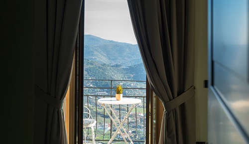 Superior Twin Room, Ensuite, City View (PIAZZETTA)