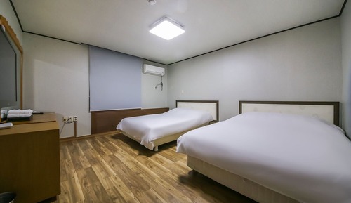 Room (Double + double)