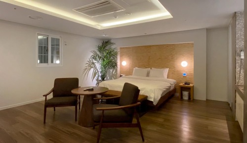 Room (Premium (Spa Bath Large King Size 12 )