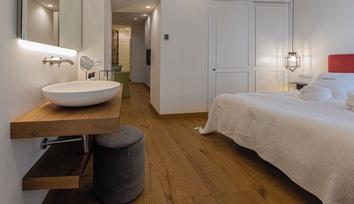 Junior Studio Suite, Balcony, City View