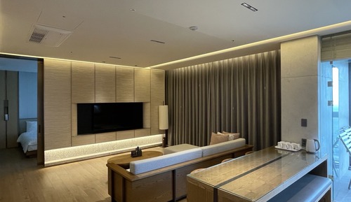 Gold Suite (No Kitchen/Panorama View/Bed)