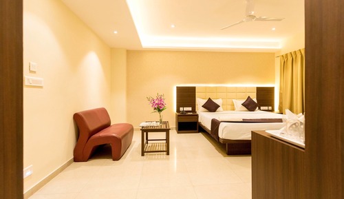 Family Triple Room, 1 King Bed