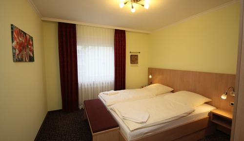 Triple Room, 1 Double Bed with Sofabed, Non Smoking, Park View for 2 Persons