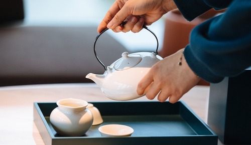 Deluxe Room, 1 King Bed, Lake View