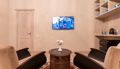 Deluxe Double, Atrium View