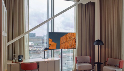 Family Room (Superior)