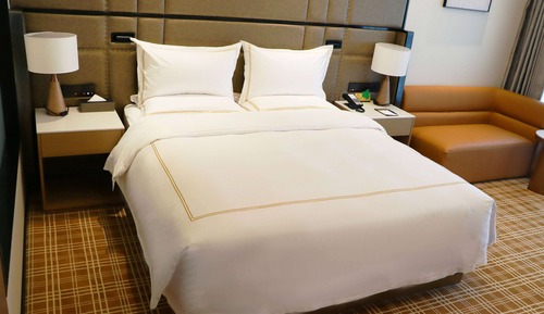 Executive Room, 1 King Bed, Non Smoking, Garden View