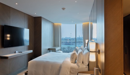 Suite, 1 King Bed, Non Smoking, Pool View (Al Salam)